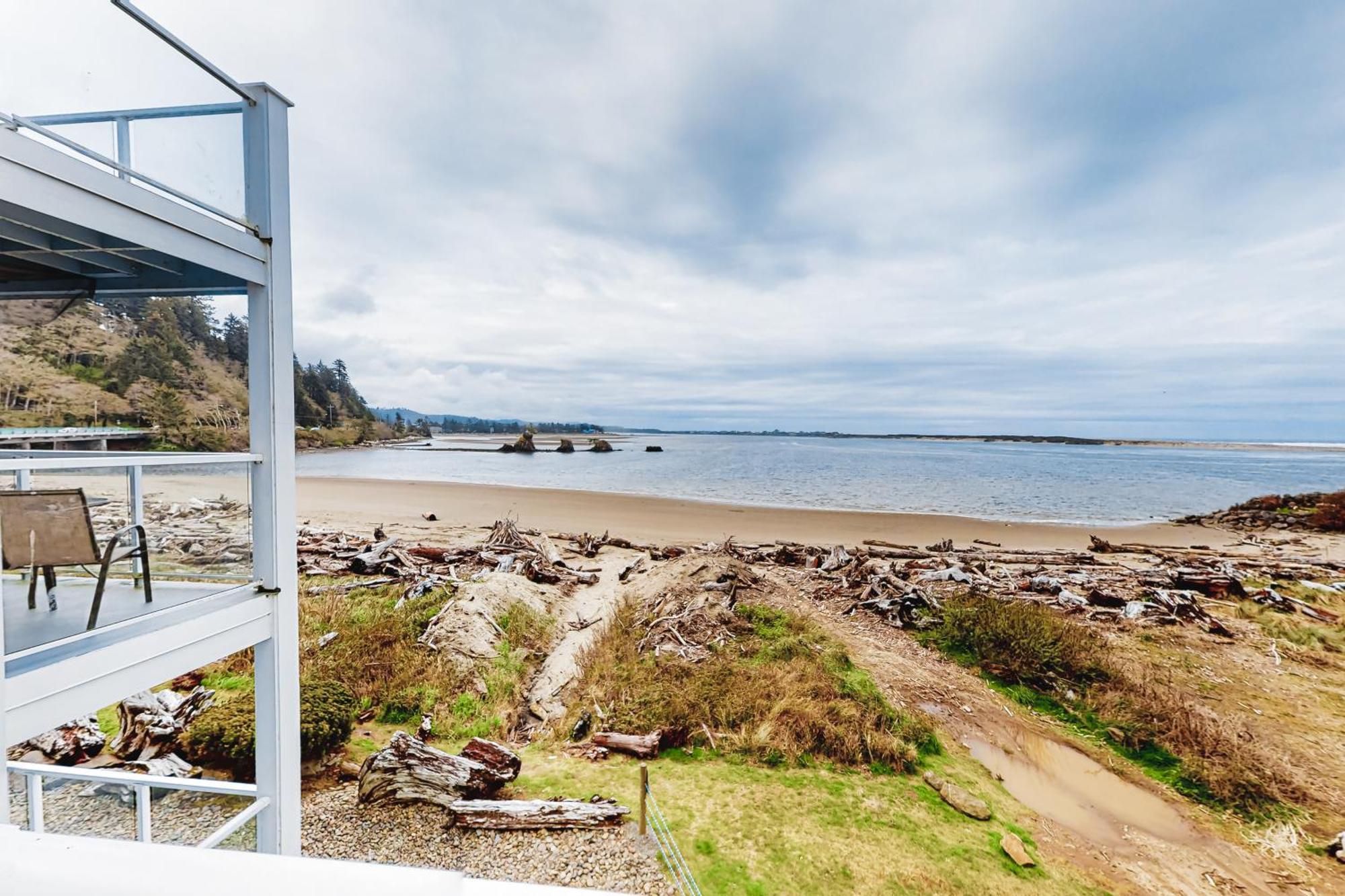 Salishan Beach Waters Edge 아파트 객실 사진