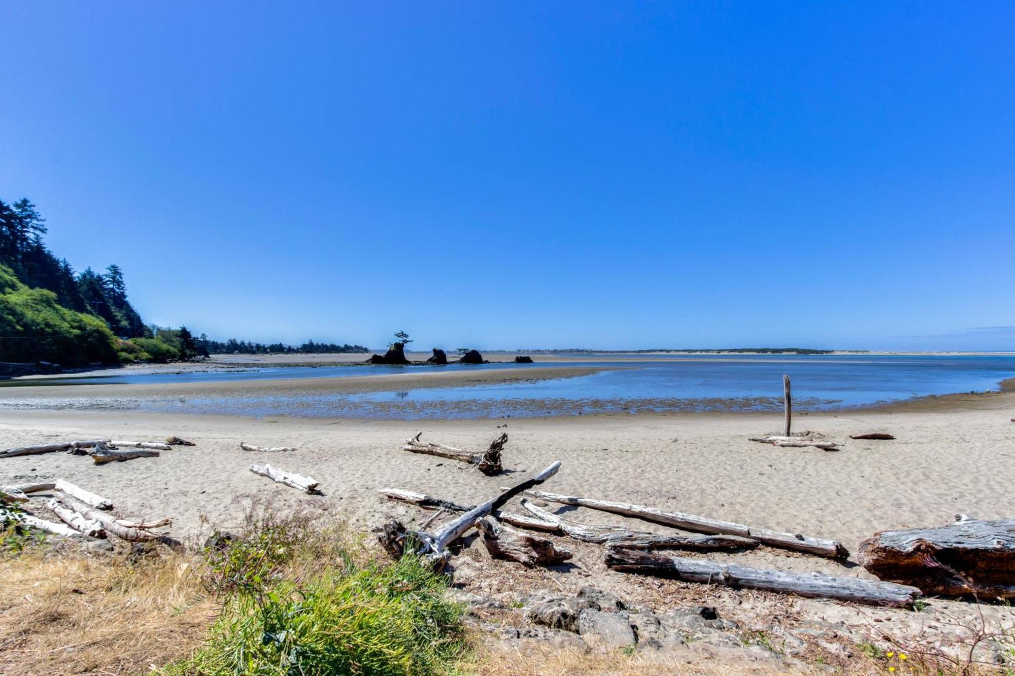 Salishan Beach Waters Edge 아파트 객실 사진